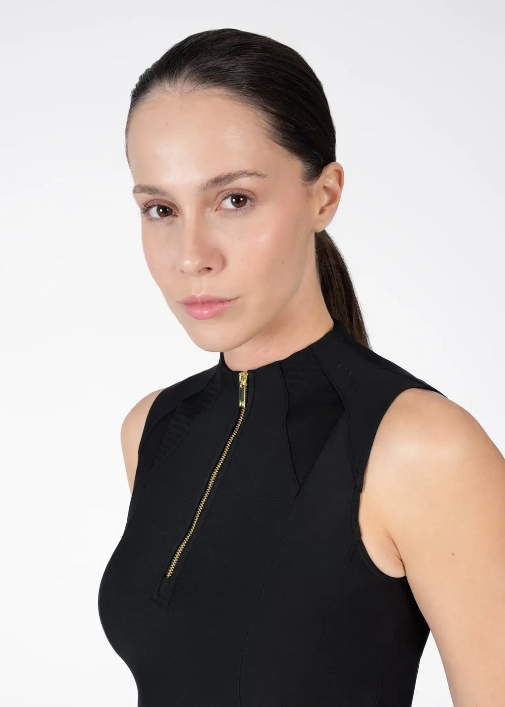 maximilian_frame_ärmellos_grenadine_greemillaa_pferdesport_