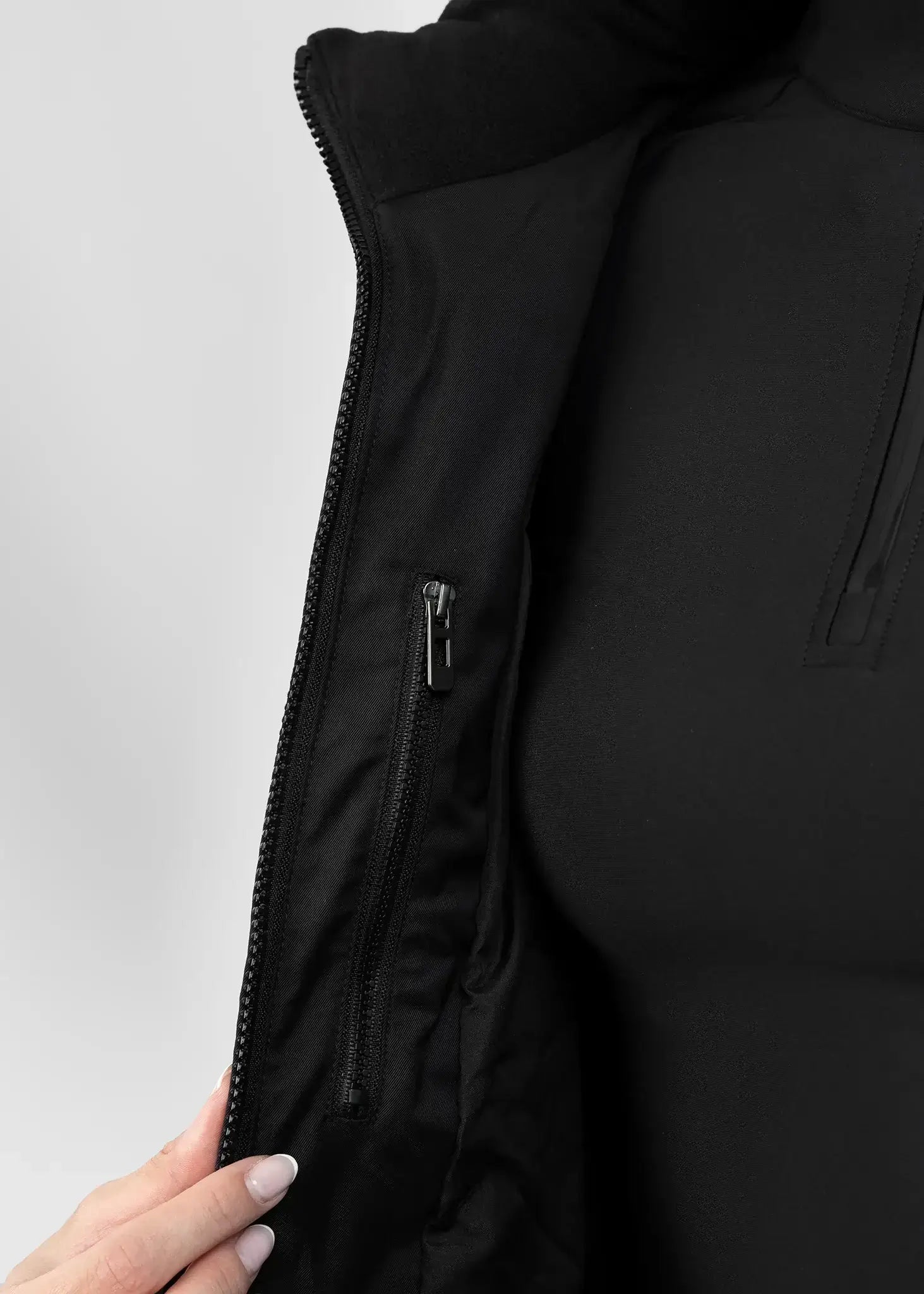 MAXIMILIAN EQUESTRIAN Stereo Puffer Jacke Schwarz