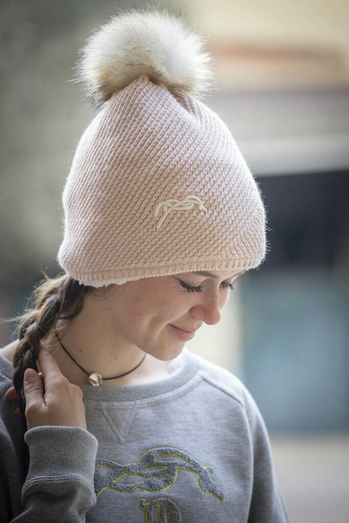 Penelope Mütze Waki nude