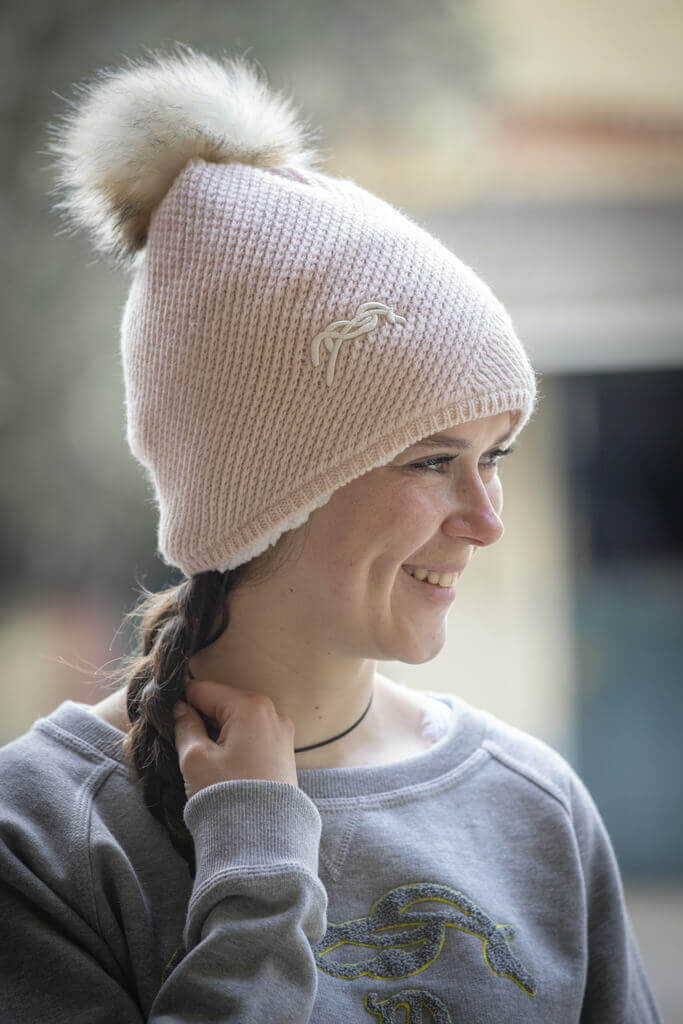 Penelope Mütze Waki nude