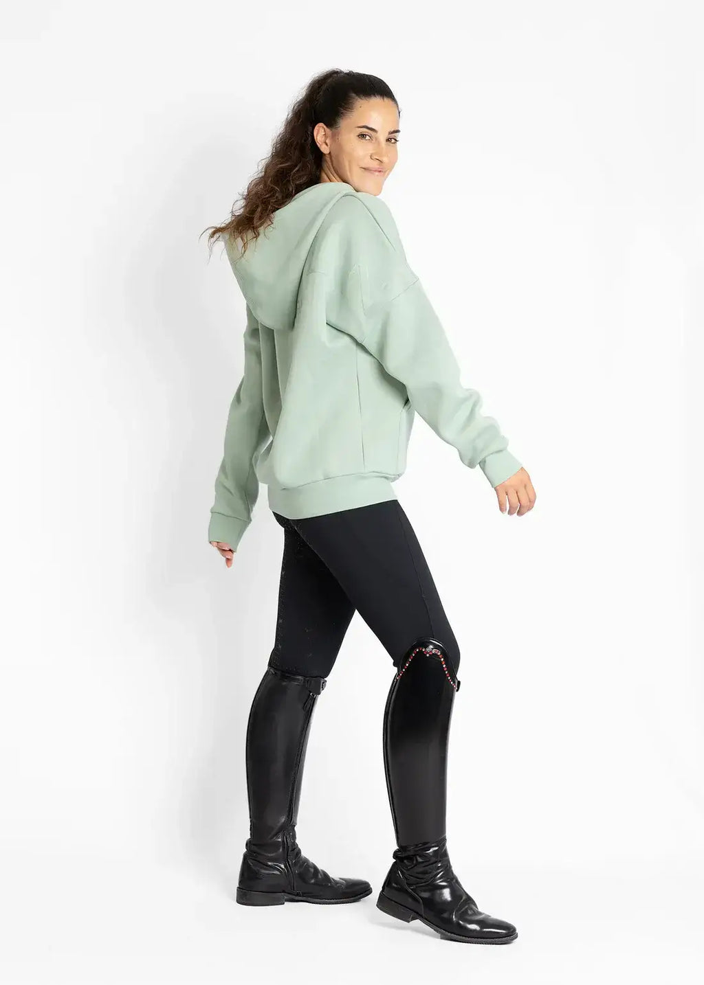 hoodie_oversizced_kaputzenpullover_maximilian_greemillaa_pferdesport