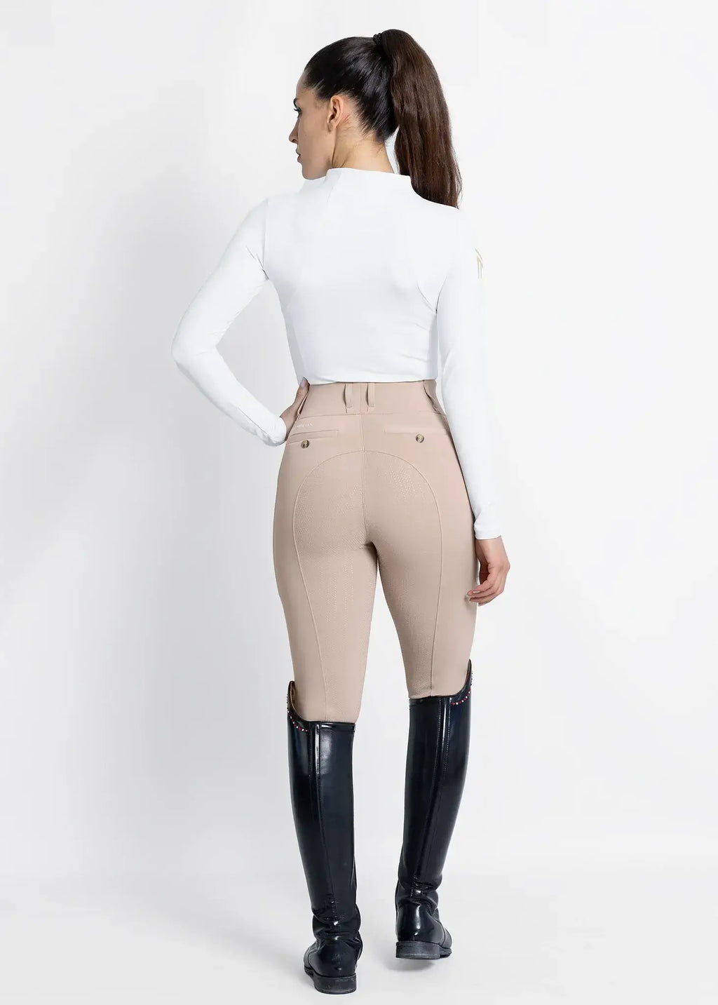 greemillaa_pferdesport_maximilian _baselayer_withegold