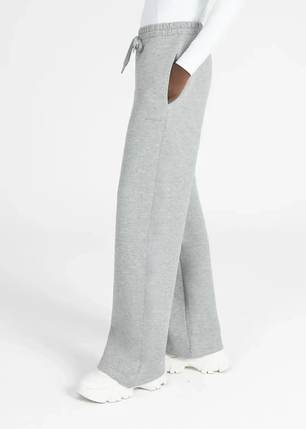 maximilian_sweatpants_icon_jogginghose_greemillaa_pferdesport_