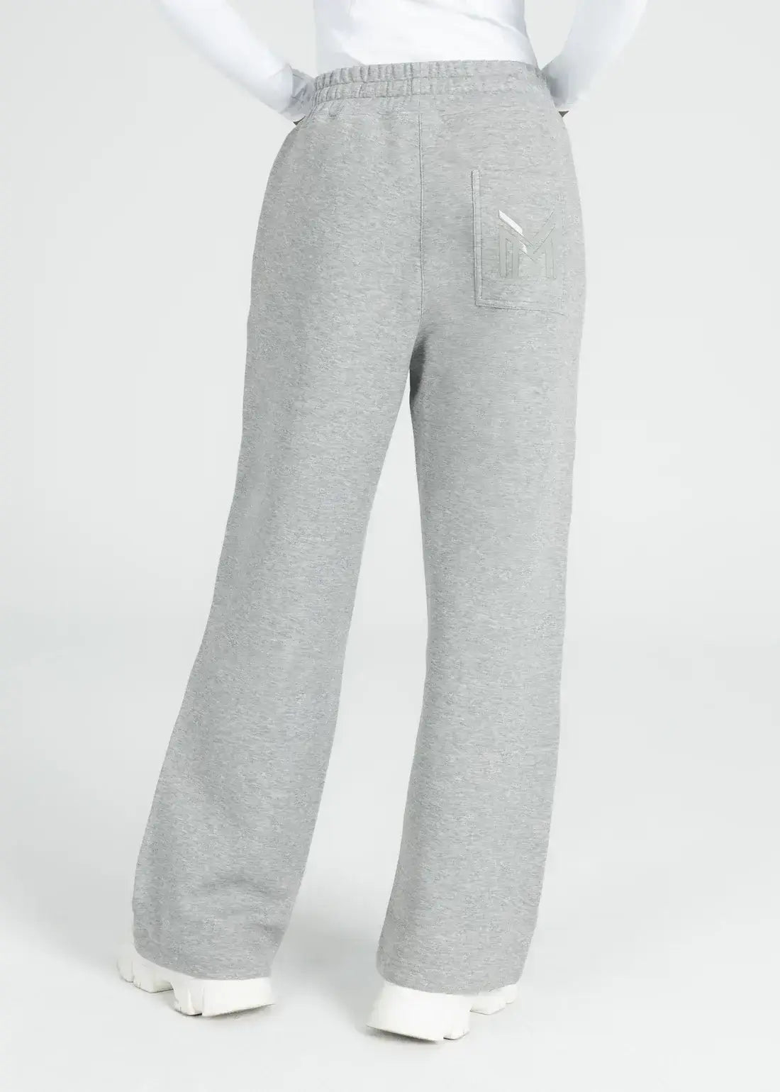 maximilian_sweatpants_icon_jogginghose_greemillaa_pferdesport_